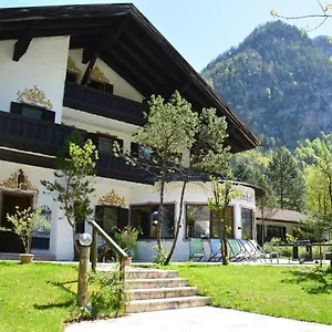 Almhof Baumgarten Panzió Bad Reichenhall