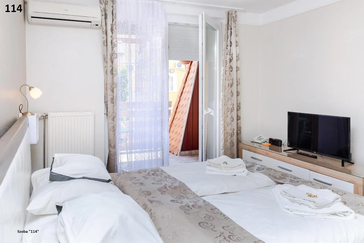 Hotel Zenubia Hajduszoboszlo 3*,
