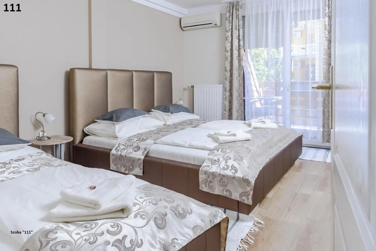 Hotel Zenubia Hajduszoboszlo 3*,